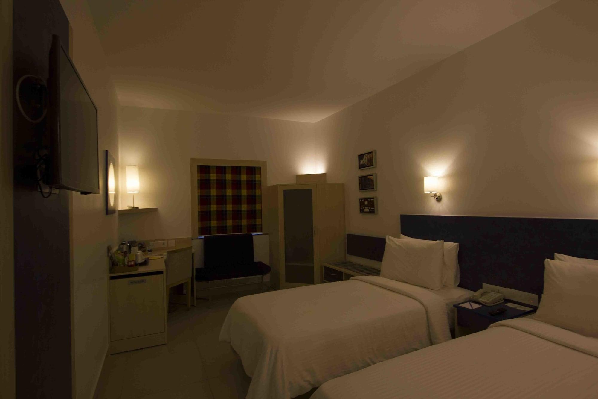 Kalyan Grand - A Business Hotel Vandalur Ngoại thất bức ảnh
