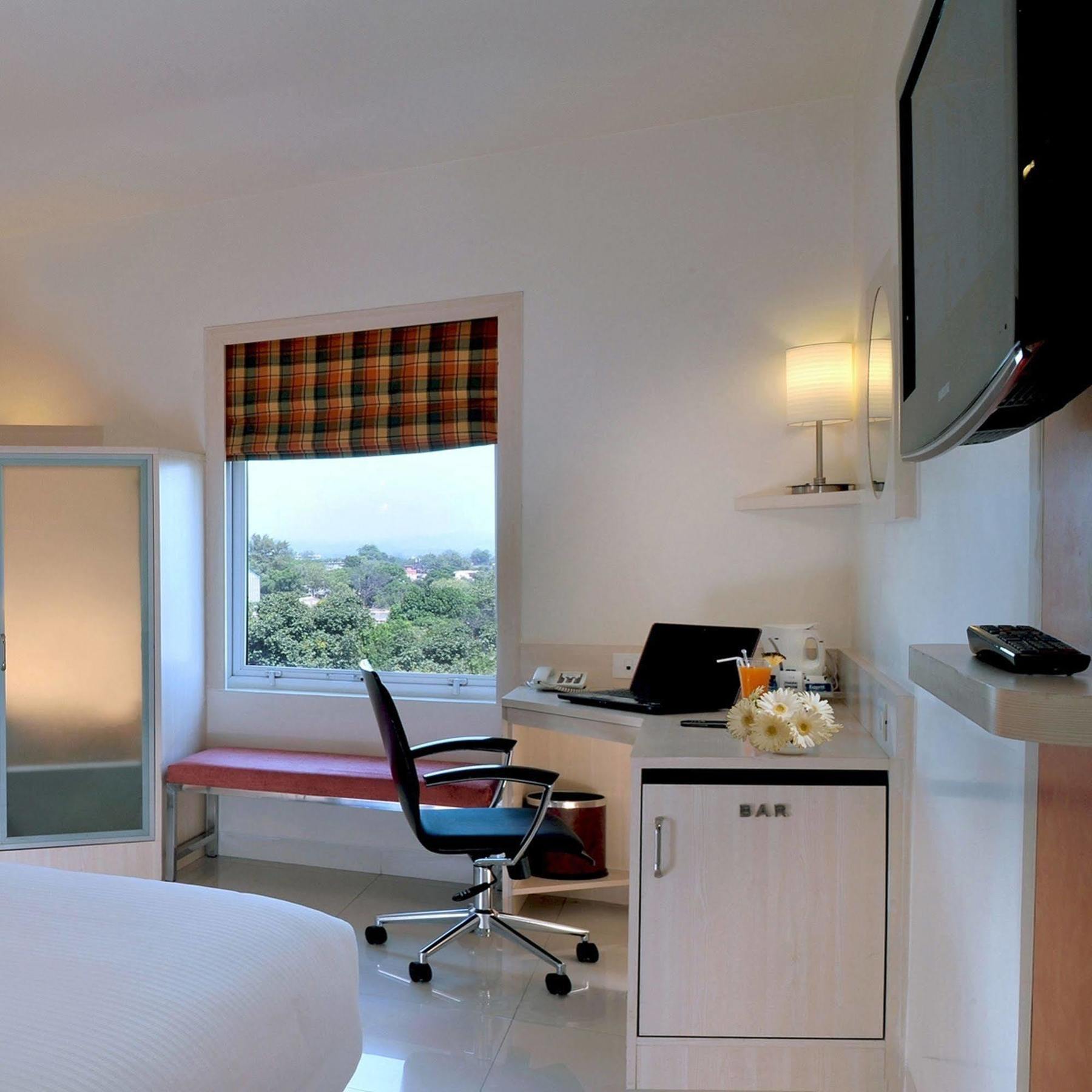 Kalyan Grand - A Business Hotel Vandalur Ngoại thất bức ảnh