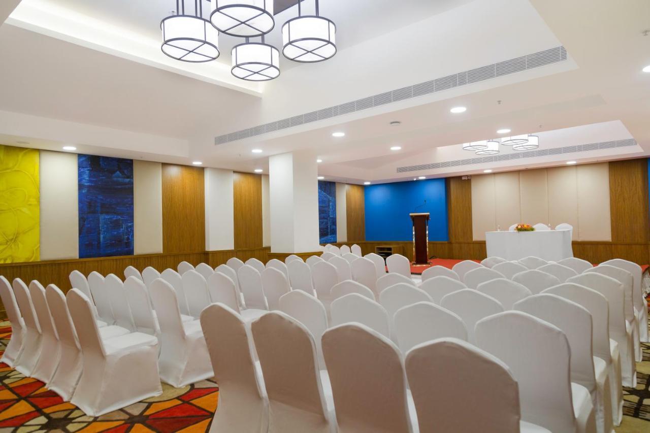 Kalyan Grand - A Business Hotel Vandalur Ngoại thất bức ảnh