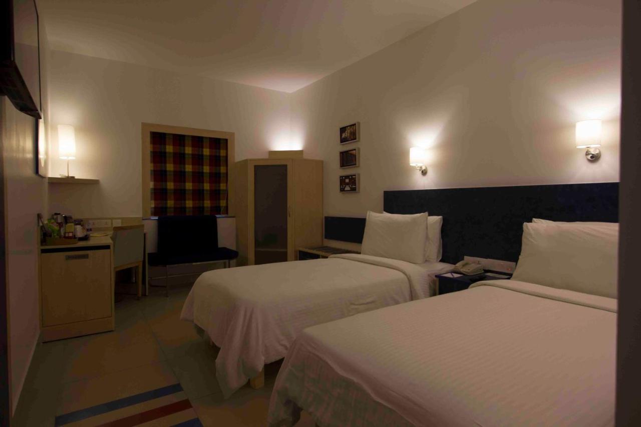 Kalyan Grand - A Business Hotel Vandalur Ngoại thất bức ảnh